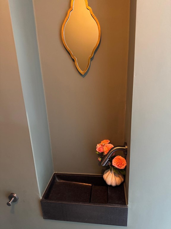 toilet fountain 1.jpg